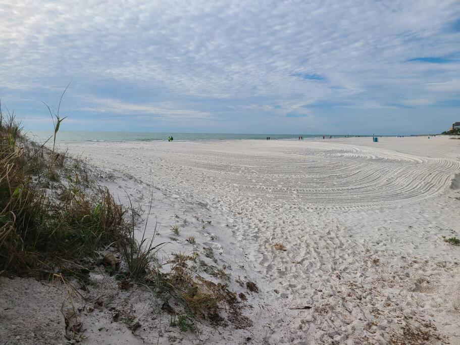 Beachside Retreat W Heated Pool St. Pete Beach Esterno foto
