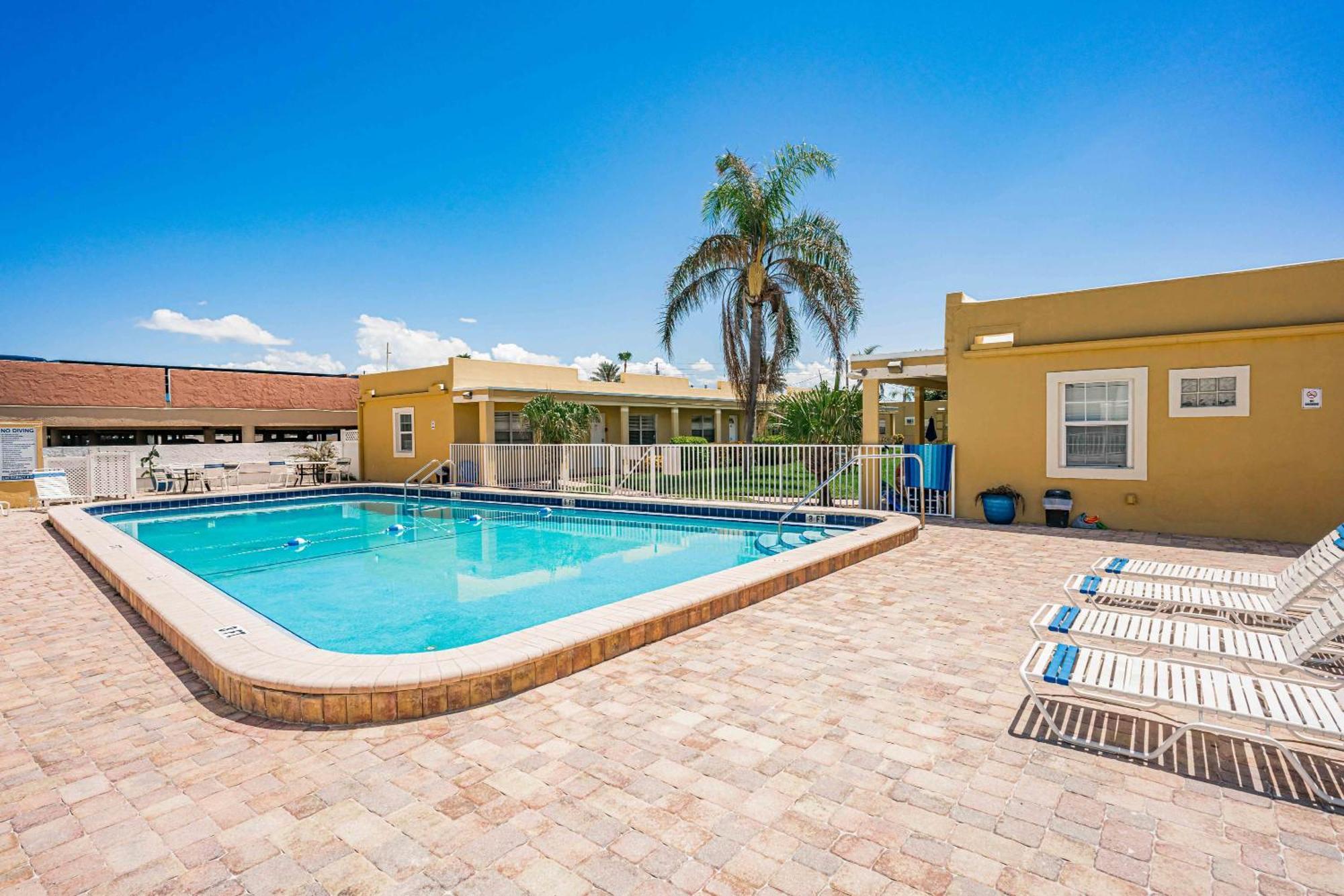 Beachside Retreat W Heated Pool St. Pete Beach Esterno foto